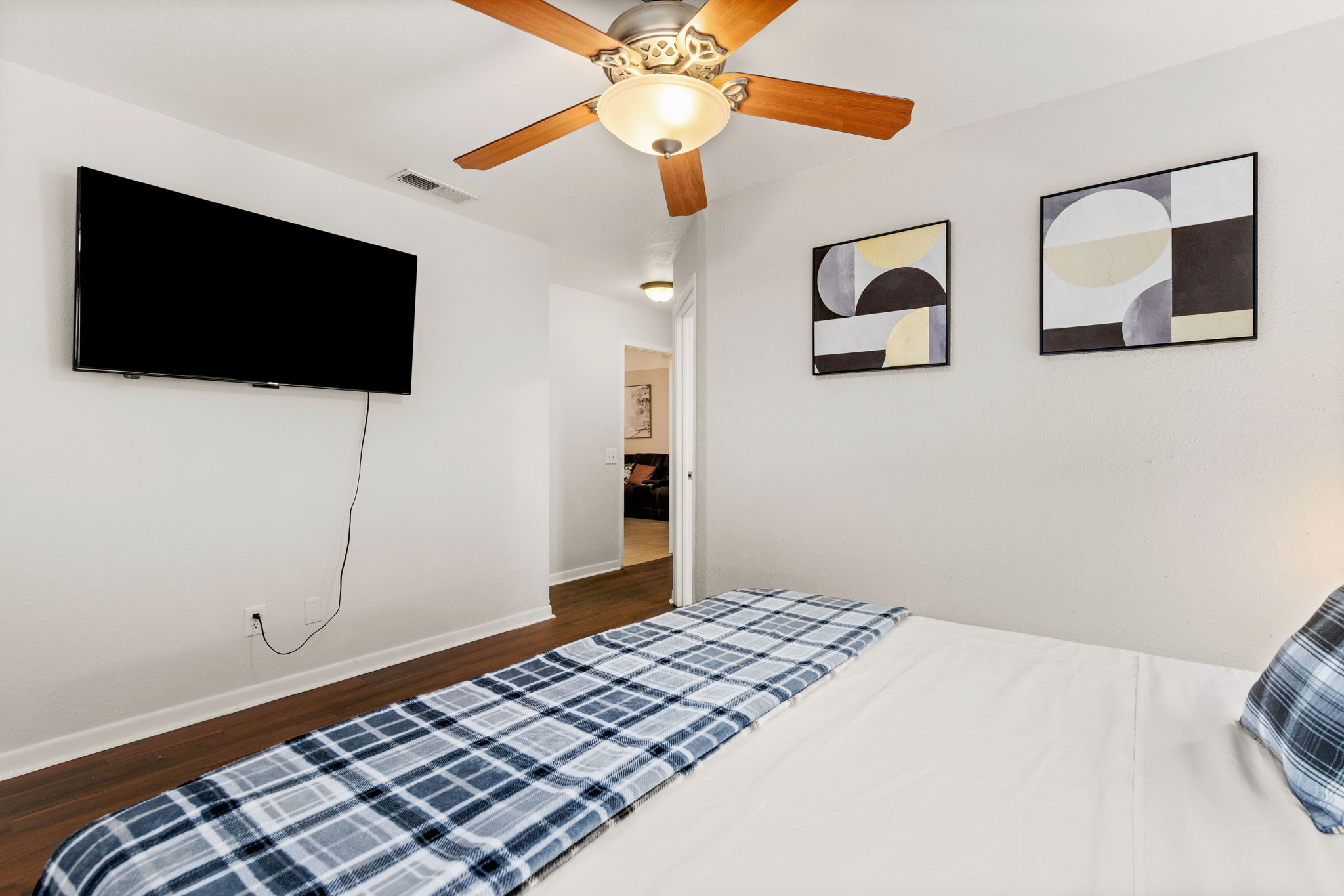 5715prime-location-or-historic-charm-or-4-brs-or-quiet/