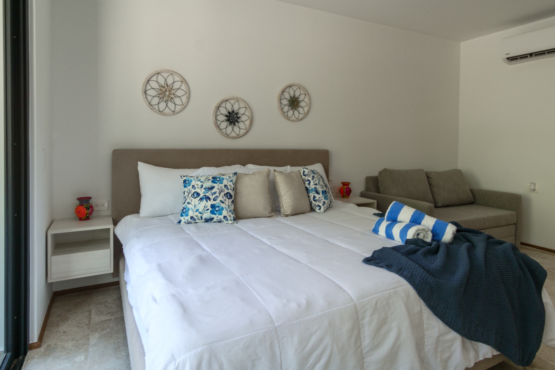 torre-de-mar-sea-tower/