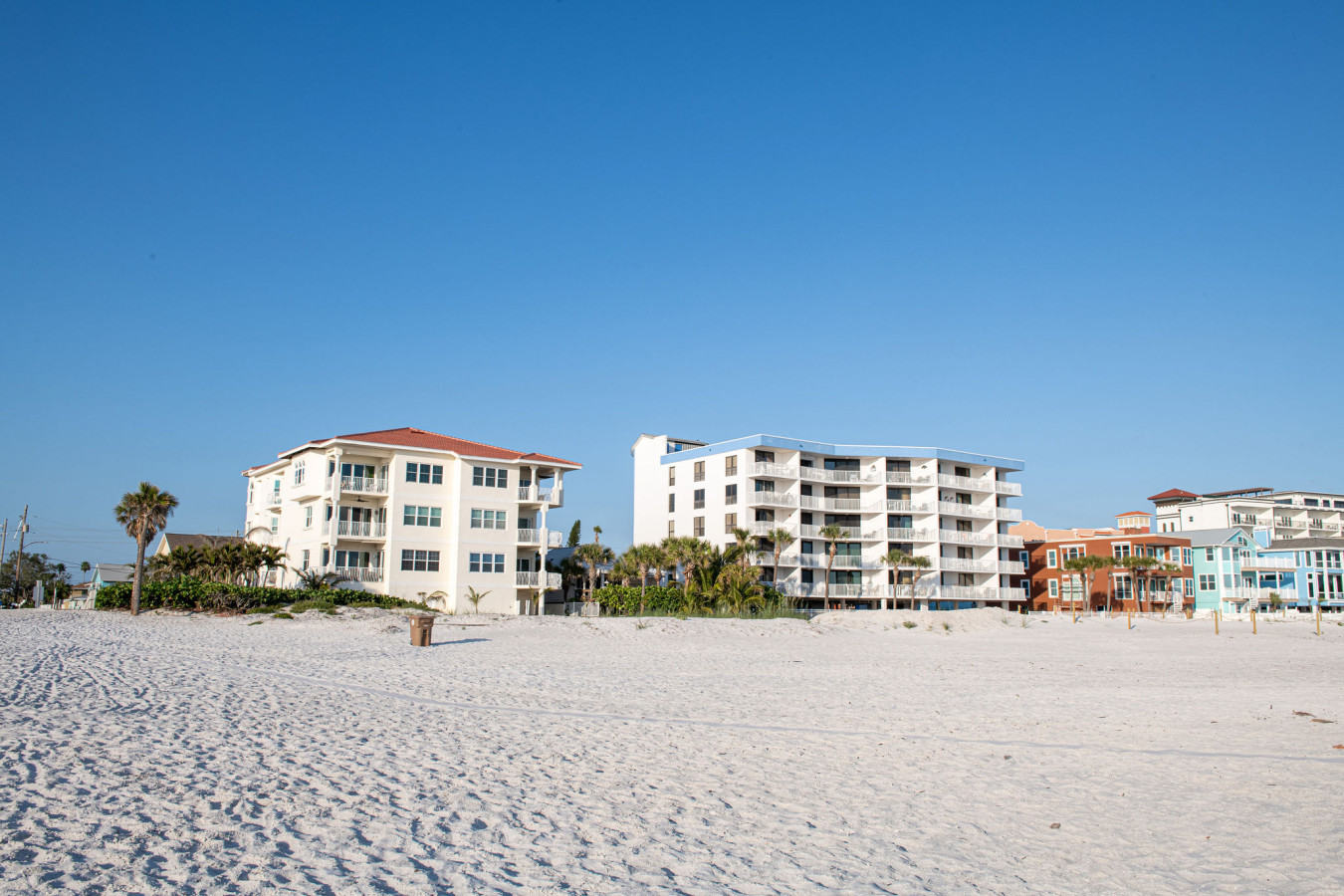 Madeira Beachside - Pool & Steps to the Sand - Madeira Beach