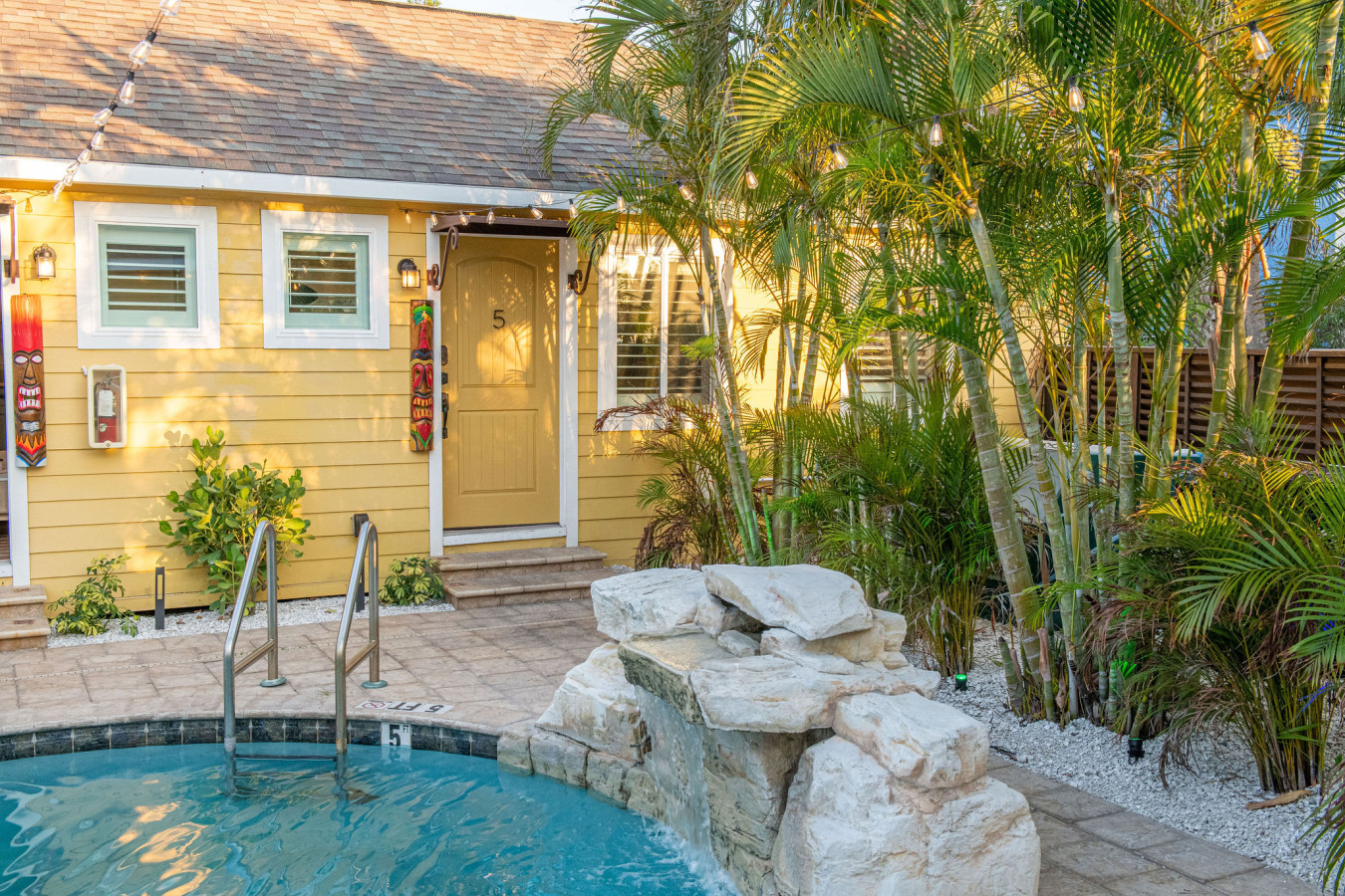 Madeira Beachside - Pool & Steps to the Sand - Madeira Beach