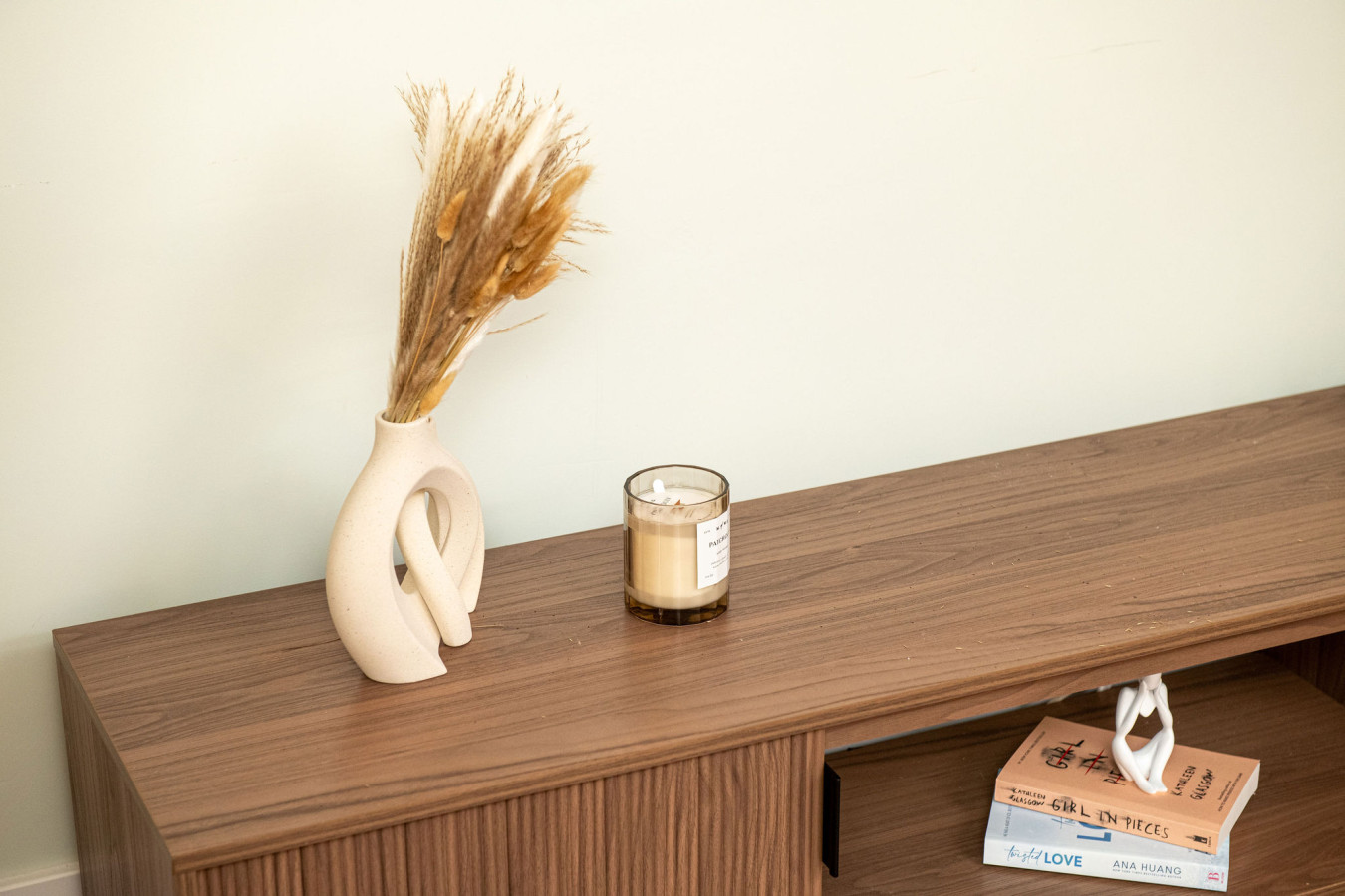 Steps to Beach, Heated Pool, 2 Queen Beds, 2BA - Madeira Beach