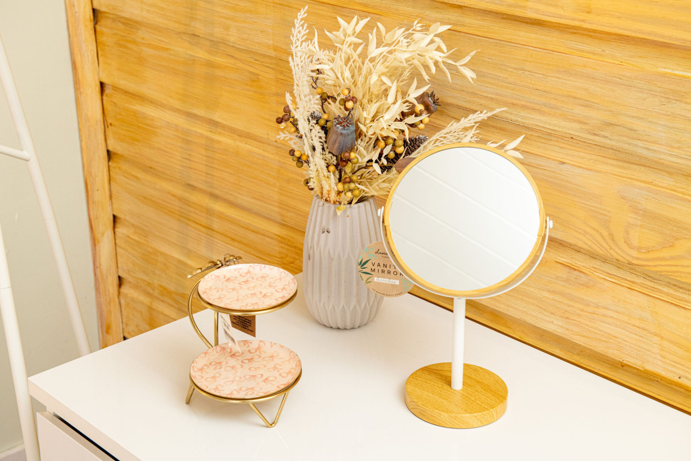 Steps to Beach, Heated Pool, 2 Queen Beds, 2BA - Madeira Beach