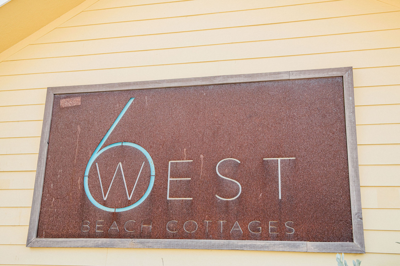 King Bed, Steps to Madeira Beach, Heated Pool, Private - Madeira Beach