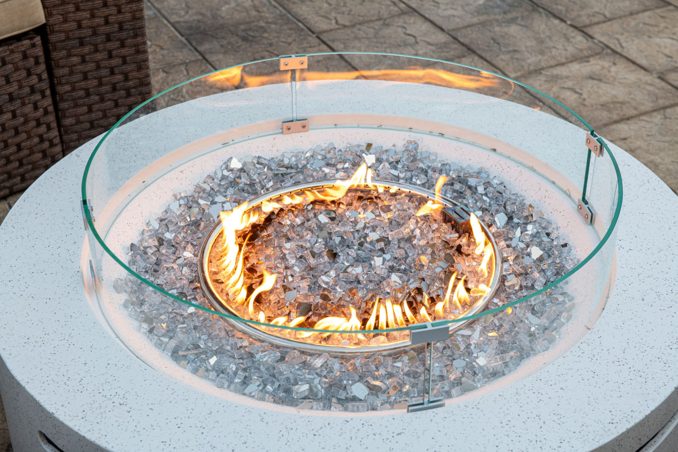 king-bed-steps-to-madeira-beach-heated-pool-private/