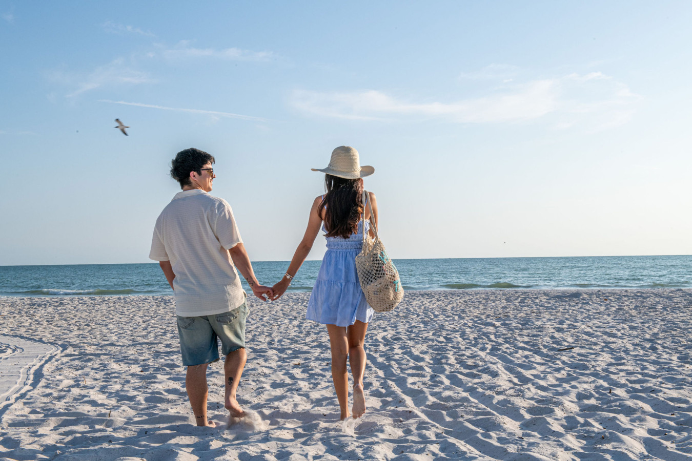 king-bed-steps-to-madeira-beach-heated-pool-private/