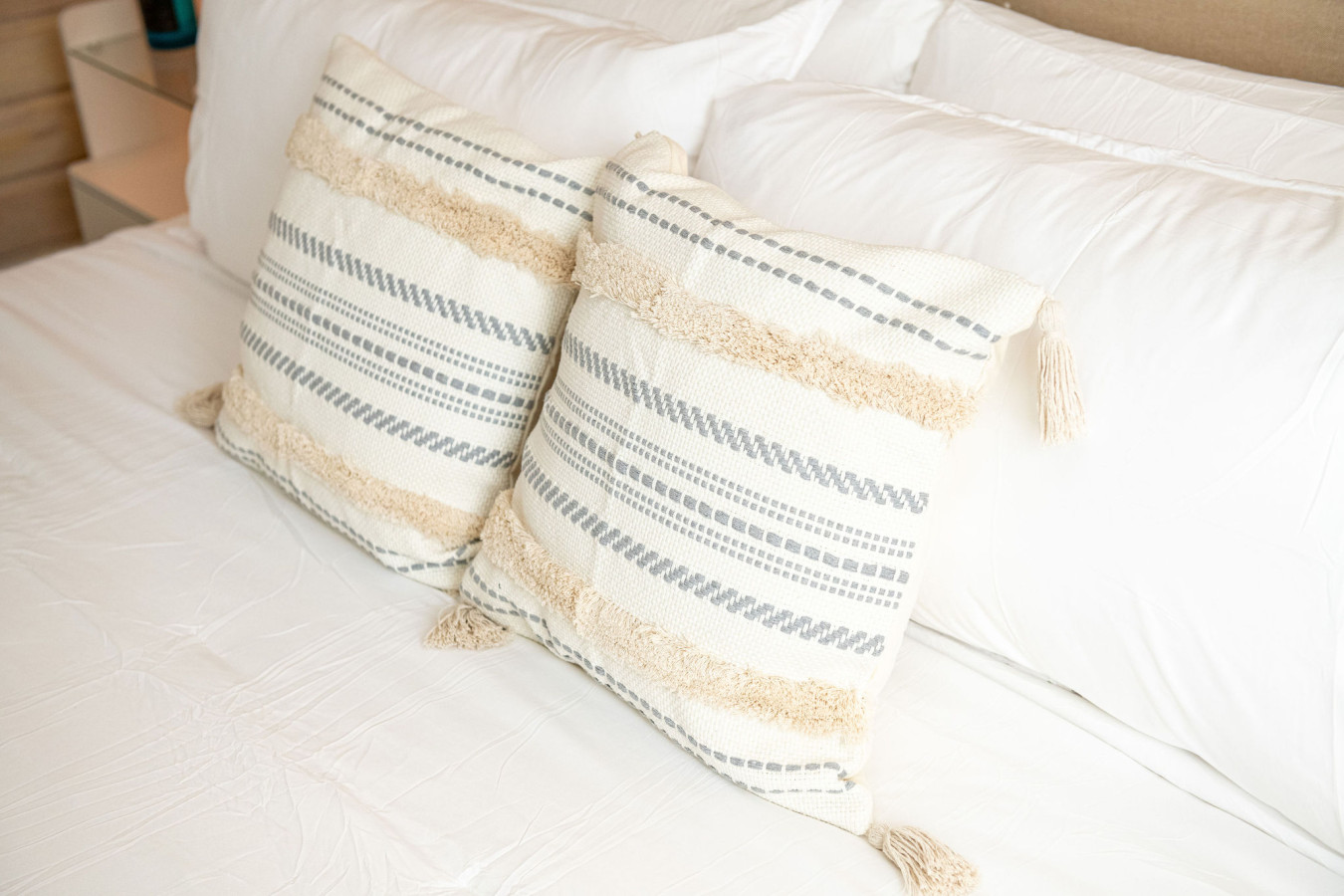 King Bed, Step to Madeira Beach, Heated Pool, Private - Madeira Beach