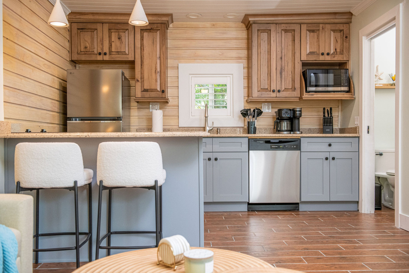 King Bed, Step to Madeira Beach, Heated Pool, Private - Madeira Beach