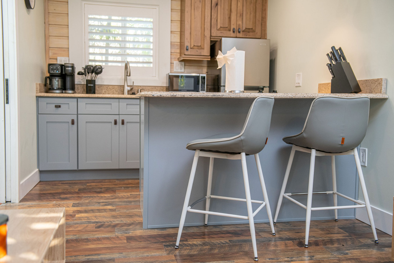 King Bed-Step to Madeira Beach-Heated Pool-Private - Madeira Beach