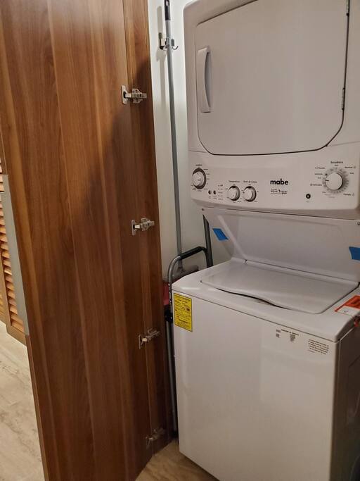 Convenient In-Unit Washer and Dryer