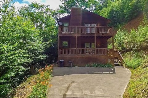 Cabin Close to Pigeon Forge/Gatlinburg W/ Hot Tub