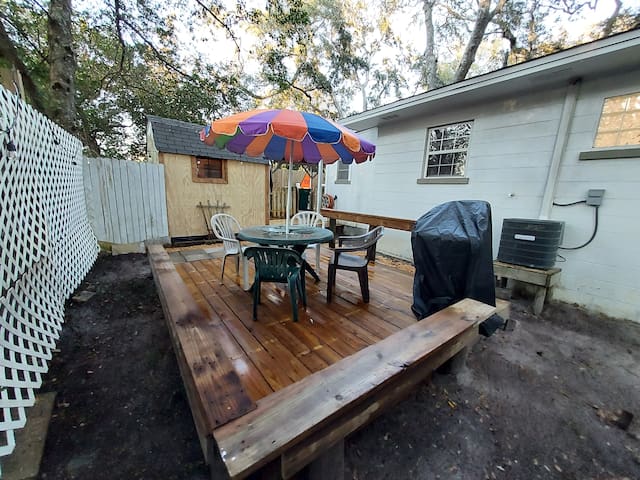 Nature's Nest Cottage on the Sound - Pets Welcome! - Mary Esther