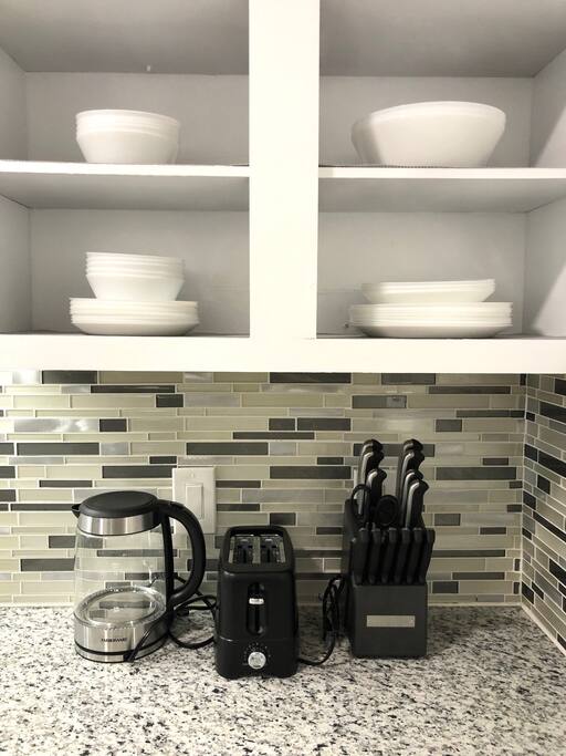 Full Duplex 6 bedroom/4 bath/free Hulu-Wifi-Park