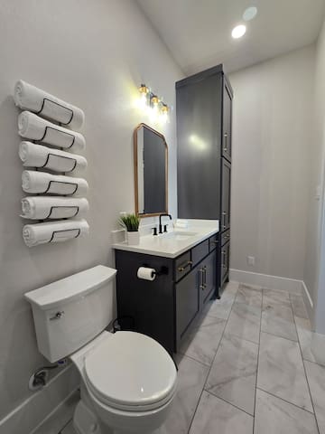 Roxell Ranch-A Country Retreat
12 Guests 6 beds - Brenham