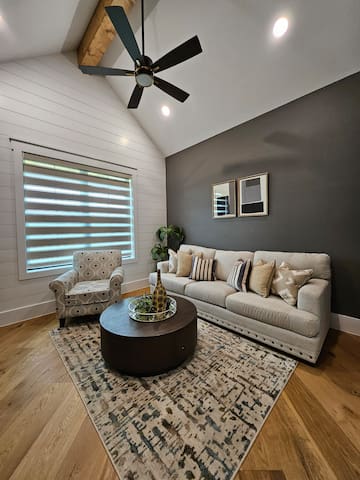 Roxell Ranch-A Country Retreat
12 Guests 6 beds - Brenham