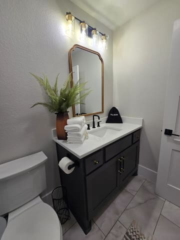 Roxell Ranch-A Country Retreat
12 Guests 6 beds - Brenham