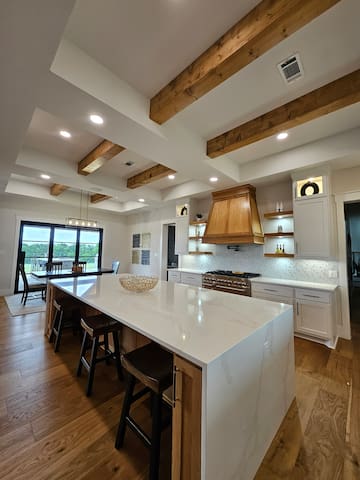 Roxell Ranch-A Country Retreat
12 Guests 6 beds - Brenham