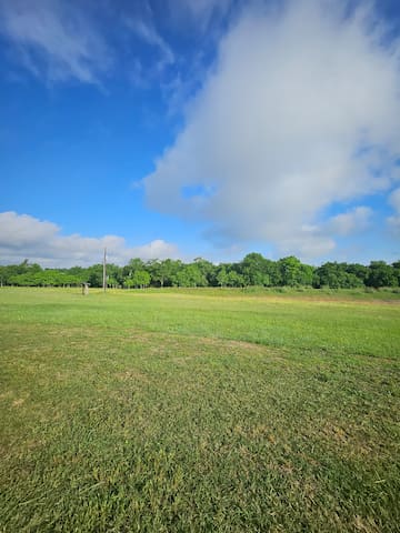 Roxell Ranch-A Country Retreat
12 Guests 6 beds - Brenham