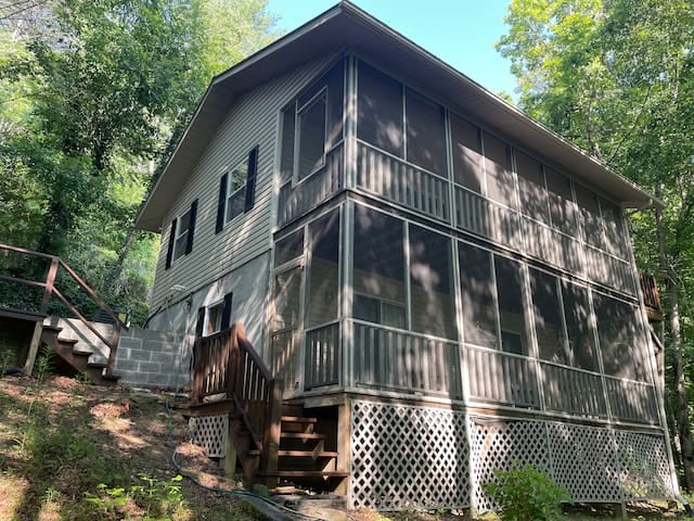 Cabin Retreat – La relajación y la aventura te esperan - Almond