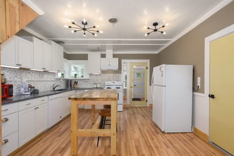 A full kitchen, with all necessary pots & pans, dishes, spices & COFFEE!