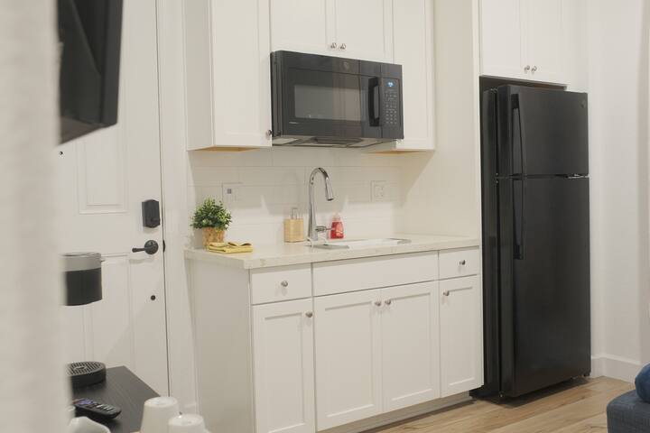 Modern Clean Casita with private bath, kitchenette - Stockton Modern Clean Casita with private bath, kitchenette - Stockton