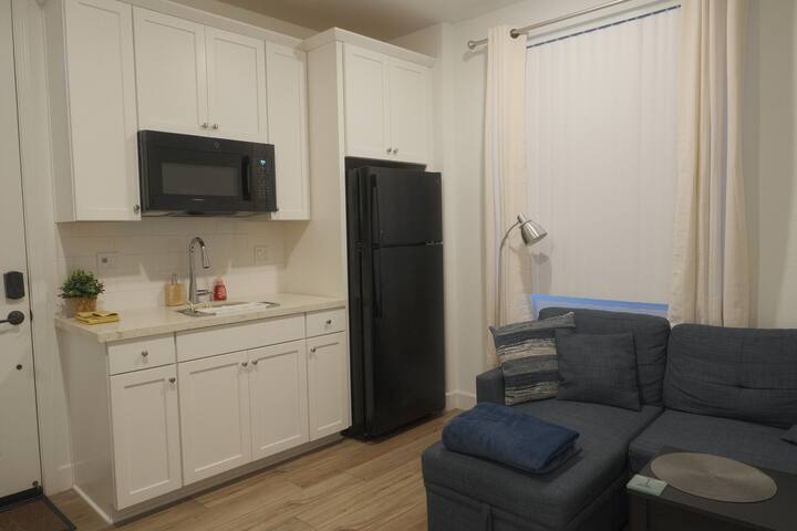 Modern Clean Casita with private bath, kitchenette - Stockton Modern Clean Casita with private bath, kitchenette - Stockton