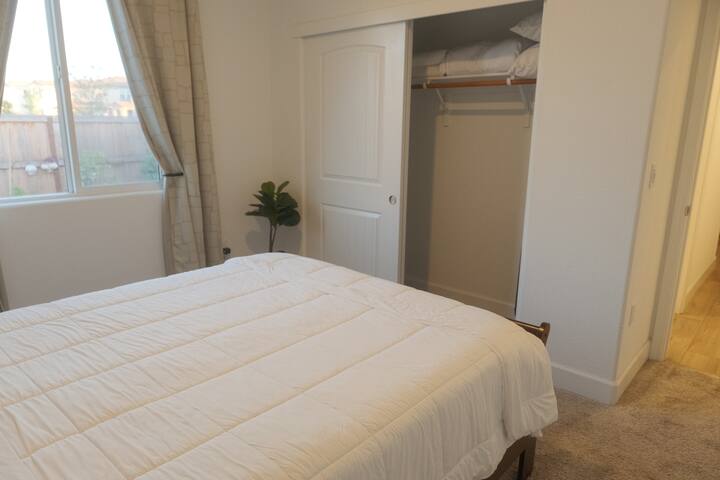 Modern Clean Casita with private bath, kitchenette - Stockton Modern Clean Casita with private bath, kitchenette - Stockton