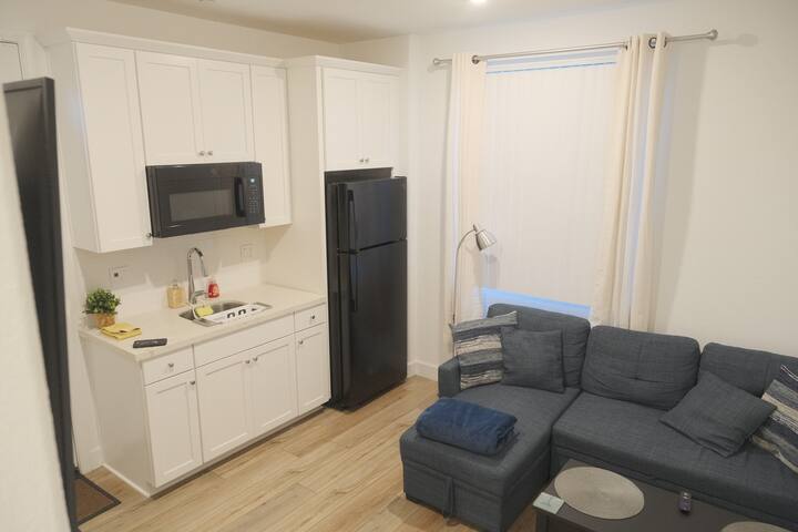 Modern Clean Casita with private bath, kitchenette - Stockton Modern Clean Casita with private bath, kitchenette - Stockton