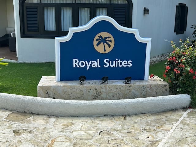 Family Royal Vacation - Cofresi