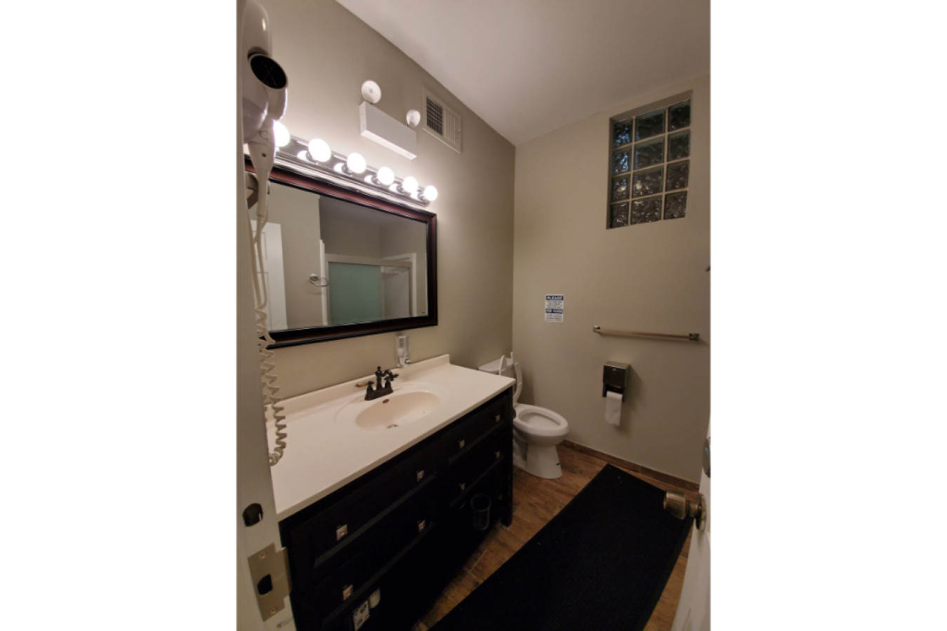 Cozy Private Room in Prime Downtown Chicago