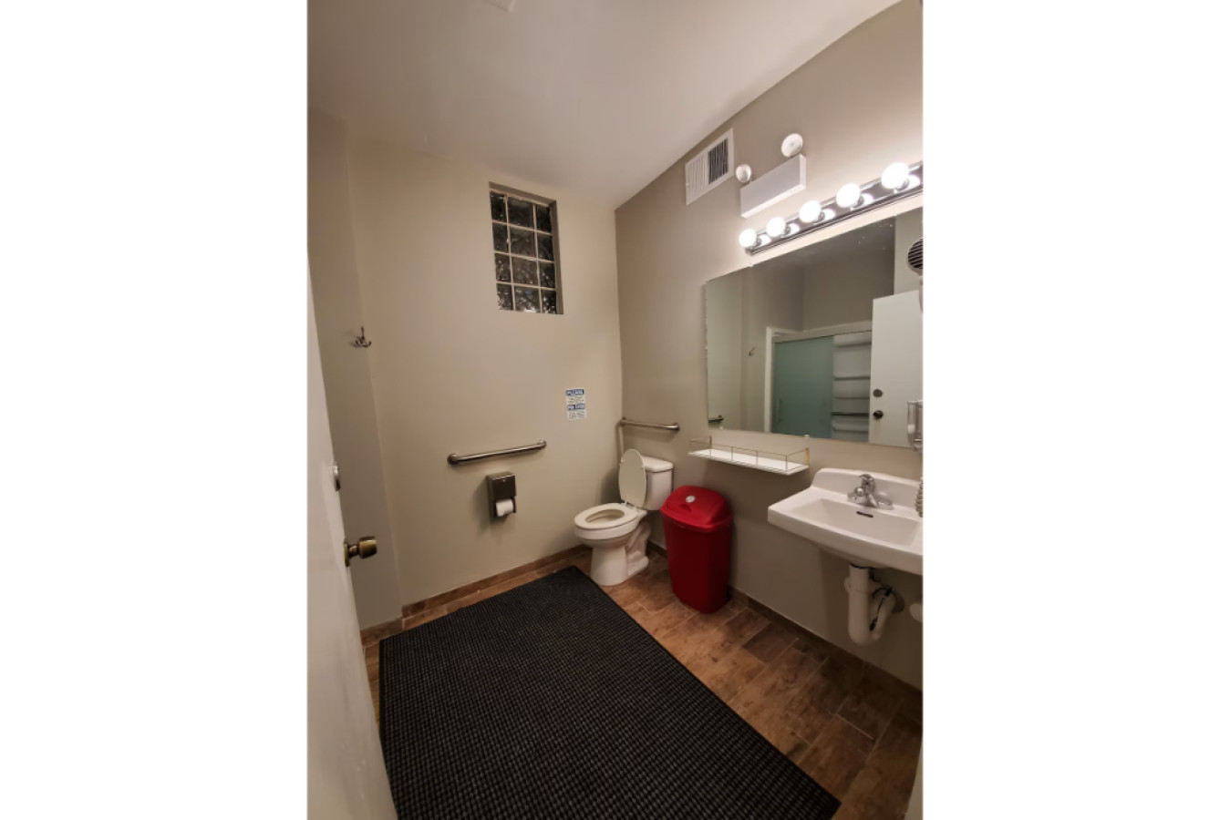 Cozy Private Room in Prime Downtown Chicago