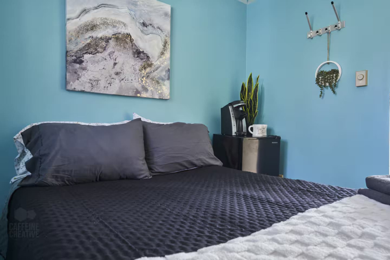 Cozy Room | Pool & Spot