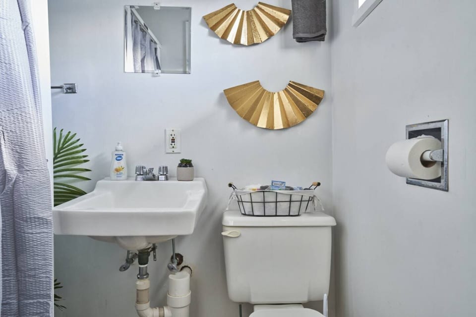 Cozy Stay | Pool & Parking - Ocean Park