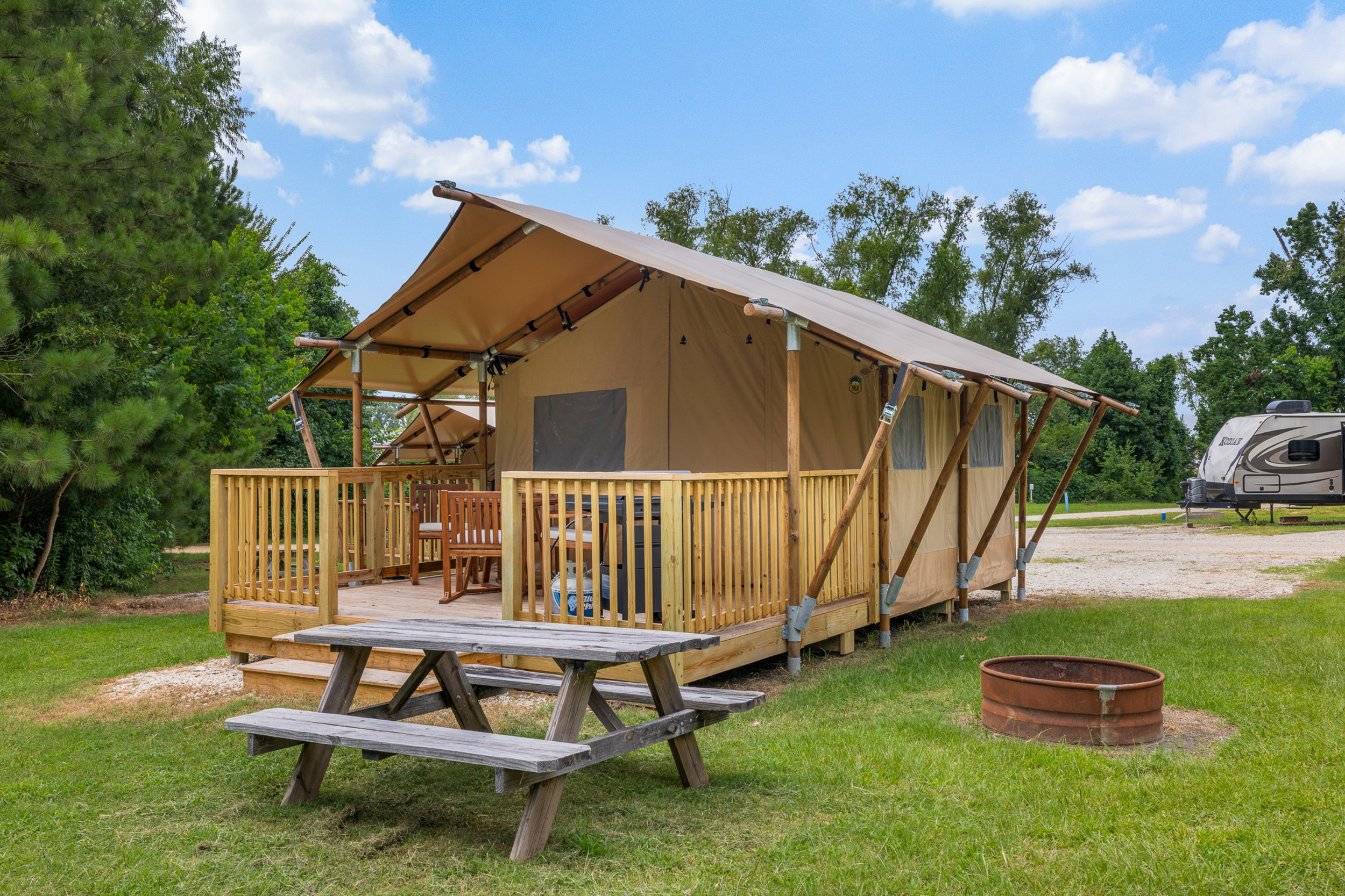 Lakeside Escape | Glamping Retreat at Lake Livingston