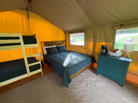 Family-Fun Glamping on Lake Livingston
