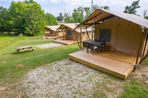 Family-Fun Glamping on Lake Livingston