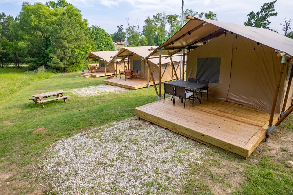 Diversión en familia con Glamping en el Lago Livingston - Onalaska