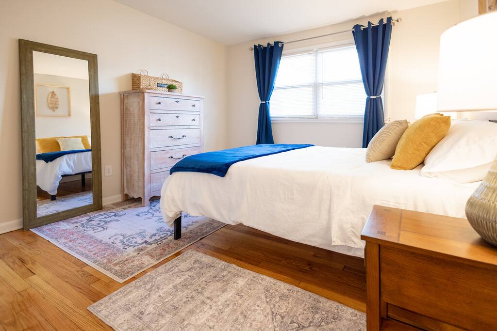 charming-belleville-1-bed:-pets-ok-parking-laundry/