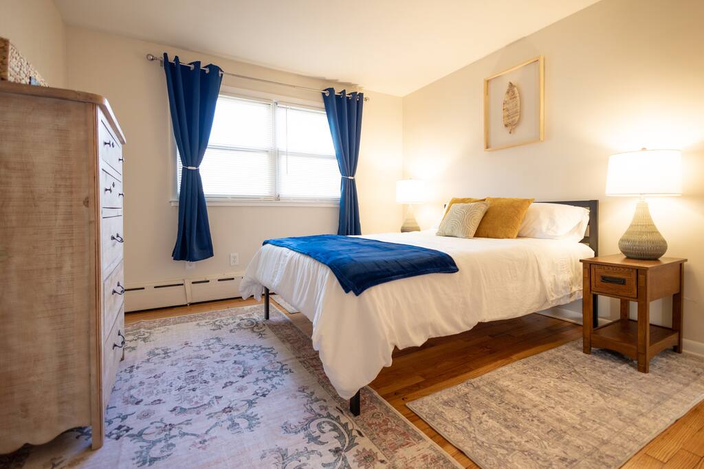 charming-belleville-1-bed:-pets-ok-parking-laundry/