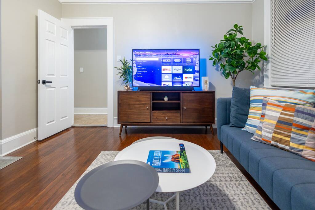 unique-1br:-in-unit-laundry-parking-yoga-gym/