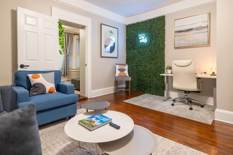 Unique 1BR: In-Unit Laundry, Parking, Yoga Gym