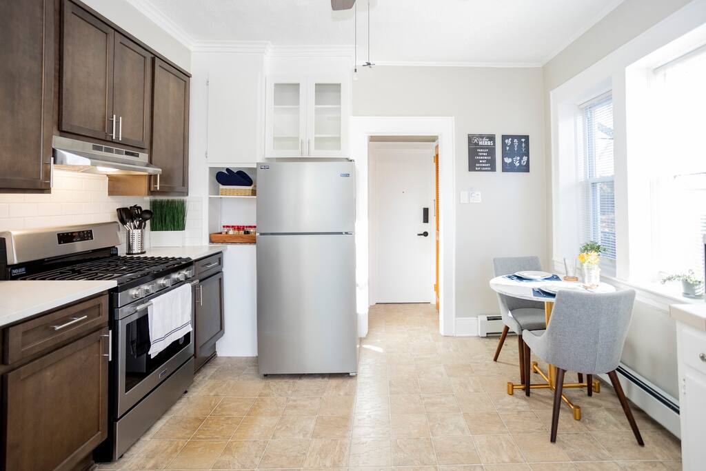 unique-1br:-in-unit-laundry-parking-yoga-gym/