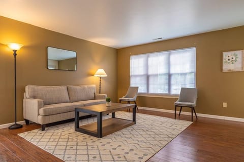 Comfort & Convenience: 2BR/2BA Retreat
