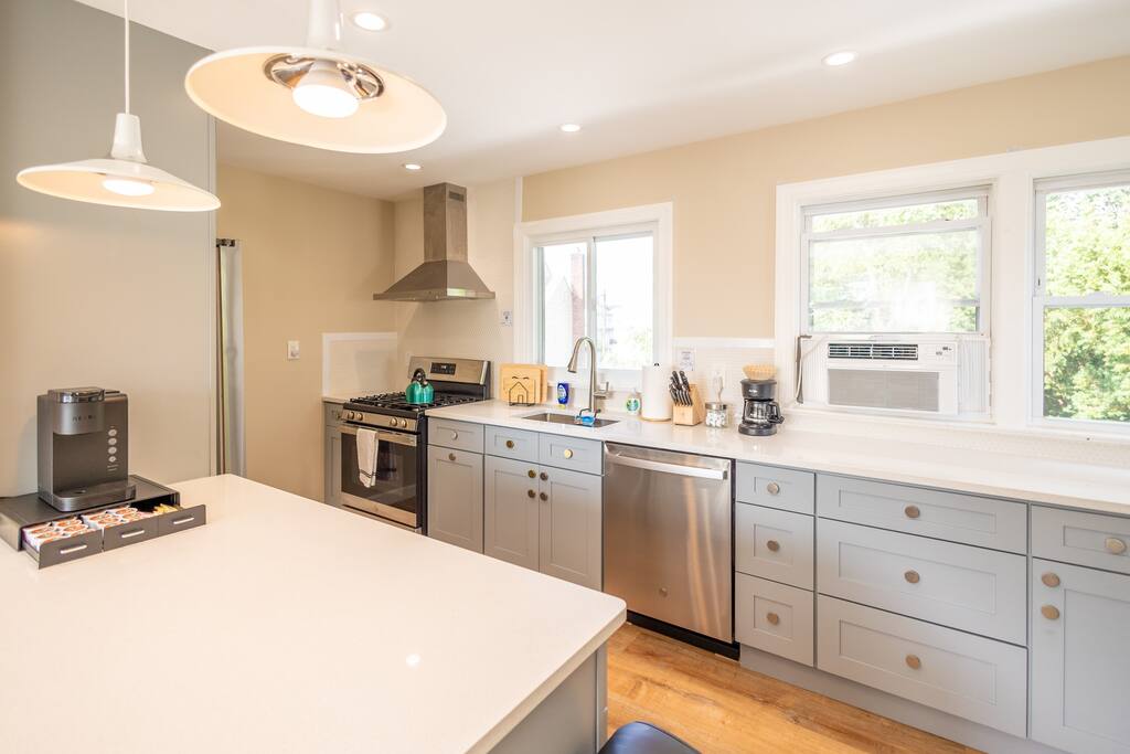 bloomfield-2-bed:-laundry-in-unit-pets-parking/