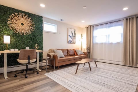 Lodi 1 Bed: In-Unit Laundry, Fios, Safe, Private