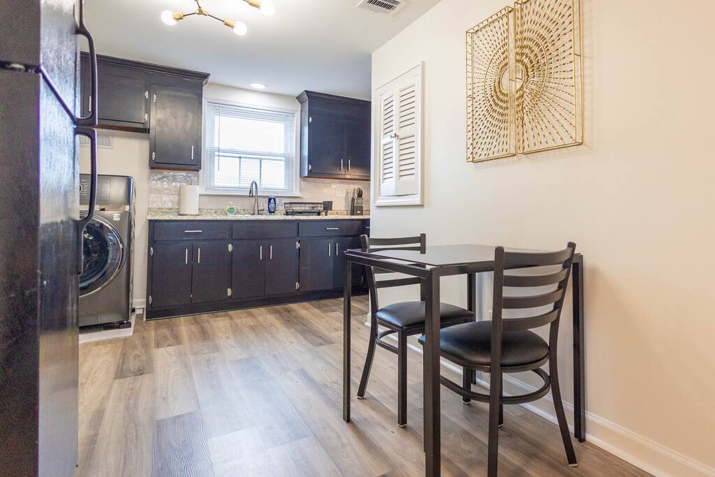 lodi-1-bed:-in-unit-laundry-fios-safe-private/