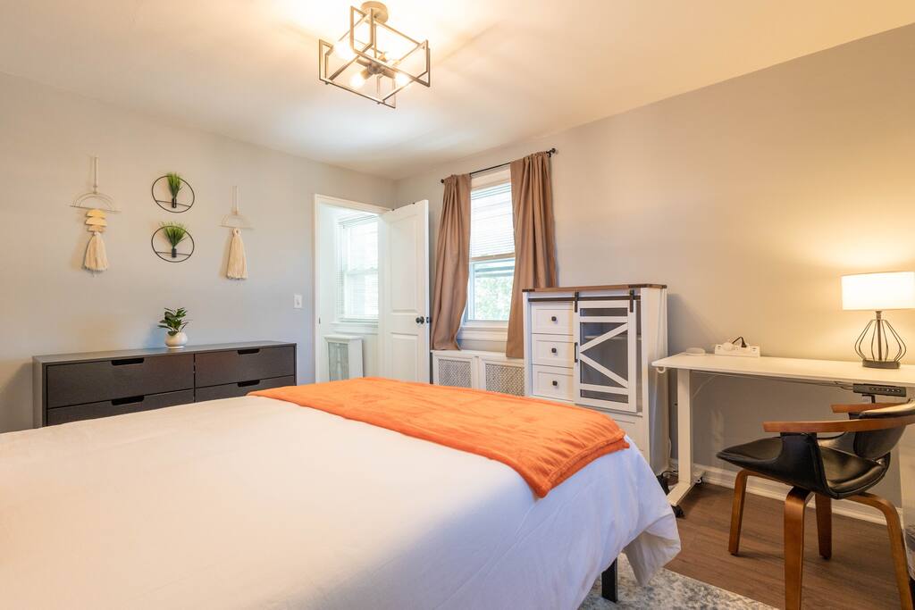 clifton-1-bed:-laundry-in-unit-pet-friendly-fios/