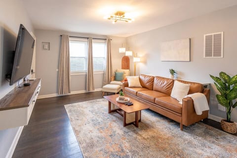 Clifton 1 Bed, Park2Cars, Pets OK, Laundry, Fios