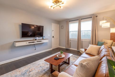 Clifton 1 Bed, Park2Cars, Pets OK, Laundry, Fios