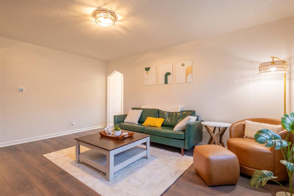 clifton-1-bed-parking-pets-ok-laundry-fios/