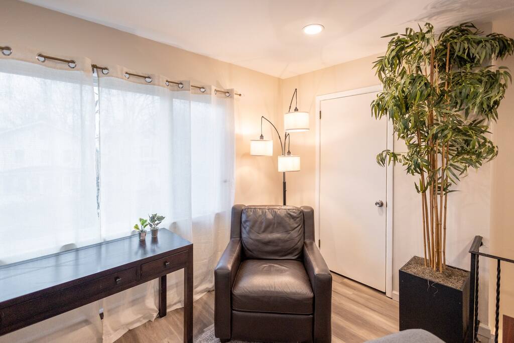 South Orange 3BR/2BA, Walk2Train, Parking, Laundry